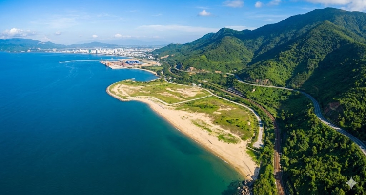 Phân tích Vị trí  Tựa Sơn Hướng Thủy & Tiềm năng tăng giá từ Cảng Liên Chiểu